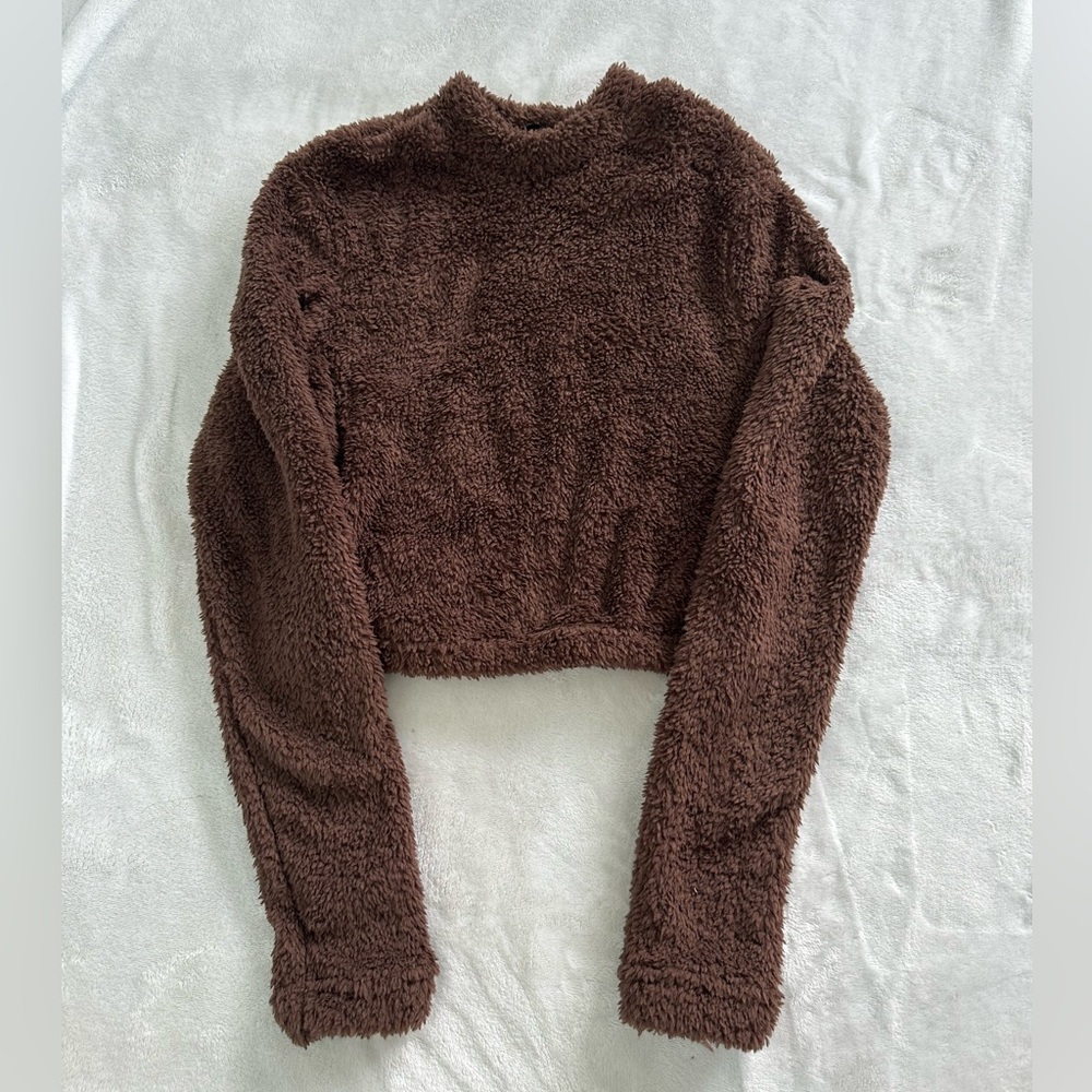 Fuzzy Cropped Sweater